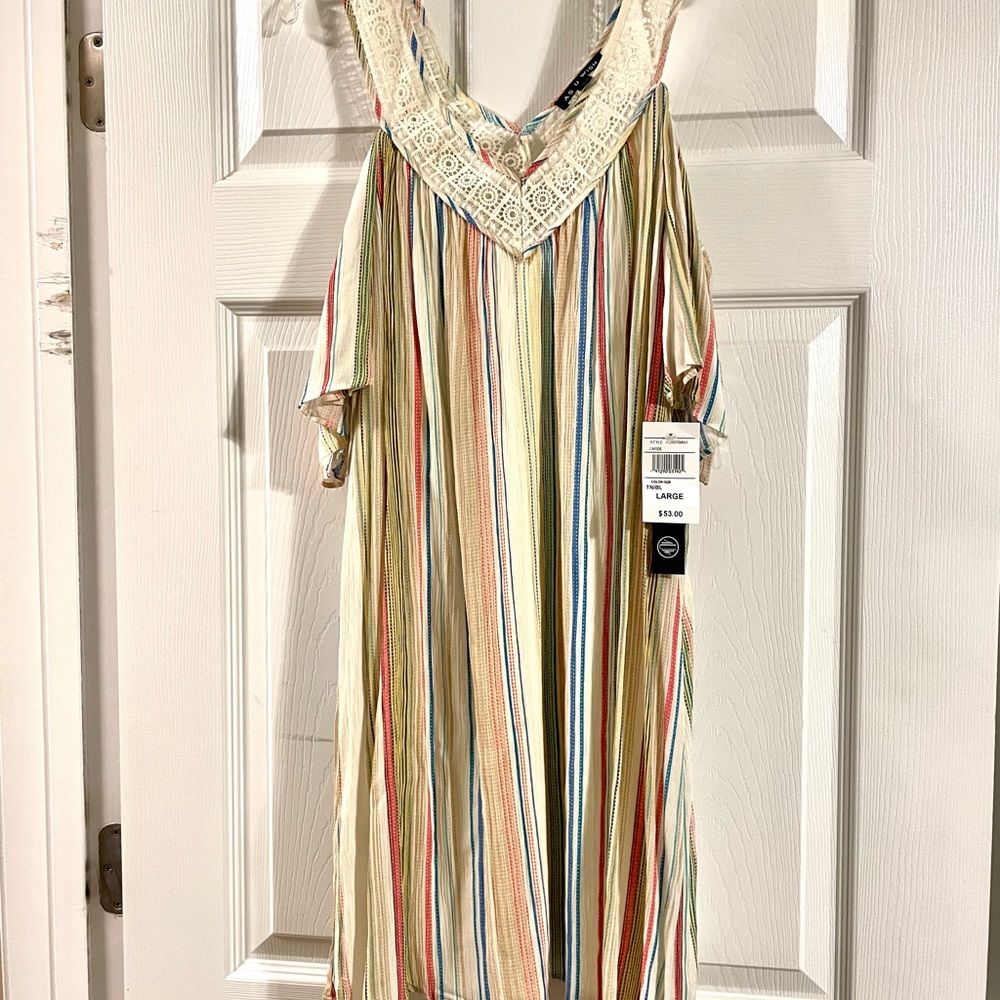 NWT As You Wish Cold Shoulder Dress Size Large